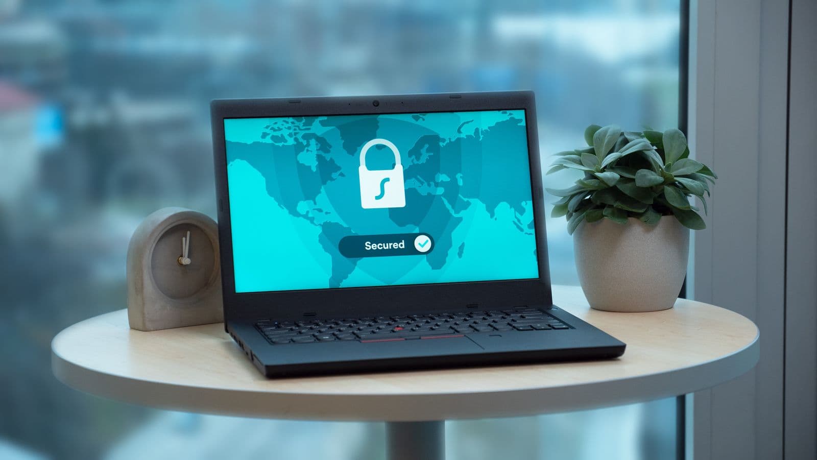 Lokální AI modely: jak používat umělou inteligenci bez úniku dat (GDPR a soukromí)