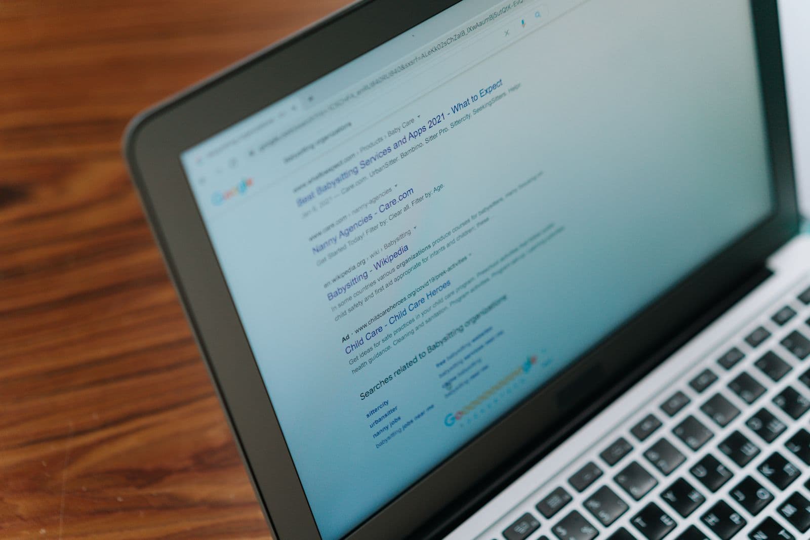 SEO a AI SEO v roce 2026: jak být vidět v Googlu, ChatGPT i AI Overviews